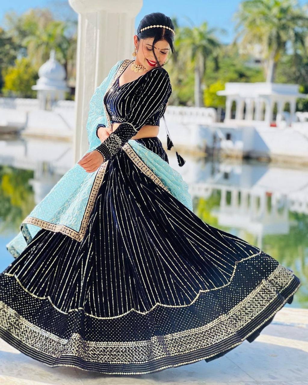 stylishfashion Pakistani Indian Nikah Wedding Wear Sabyasachi Designer  Lengha Blouse Dupatta Pair Stitched Bridal Lengha Choli (Choice 2, 4 US  X-Small (Chest-36 Waist-32)) at Amazon Women's Clothing store